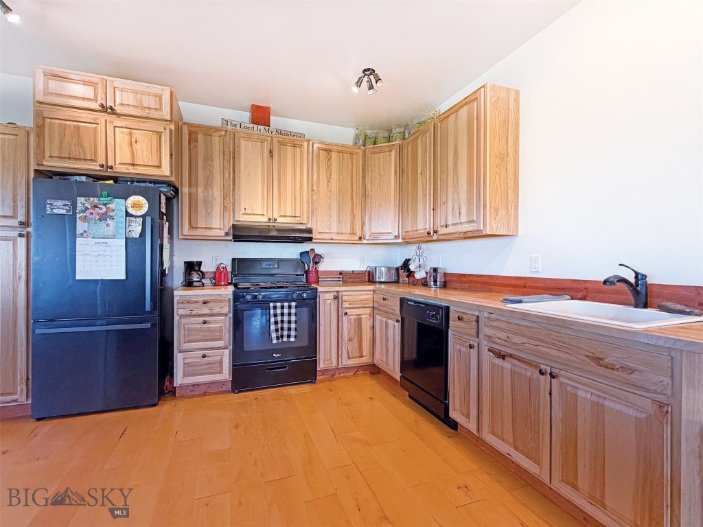 65 Elwood Lane, Dillon MT 59725