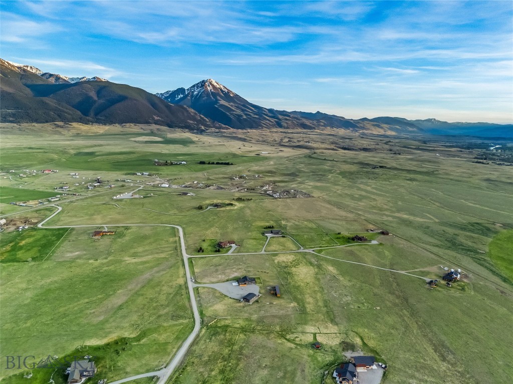 49 Paradise Found Drive, Pray MT 59065