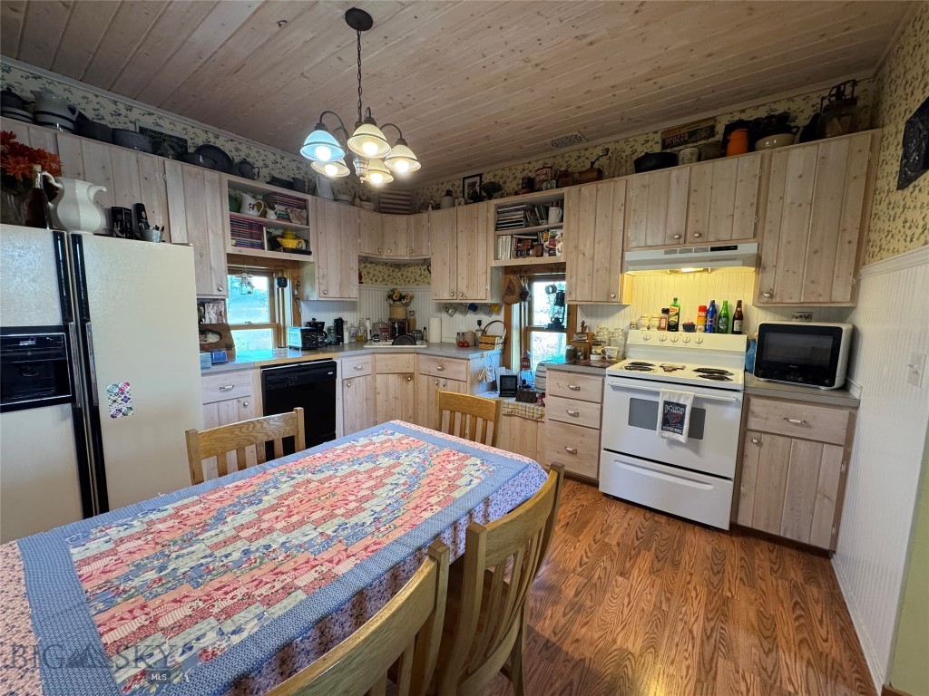 185 Howie, Big Timber MT 59011