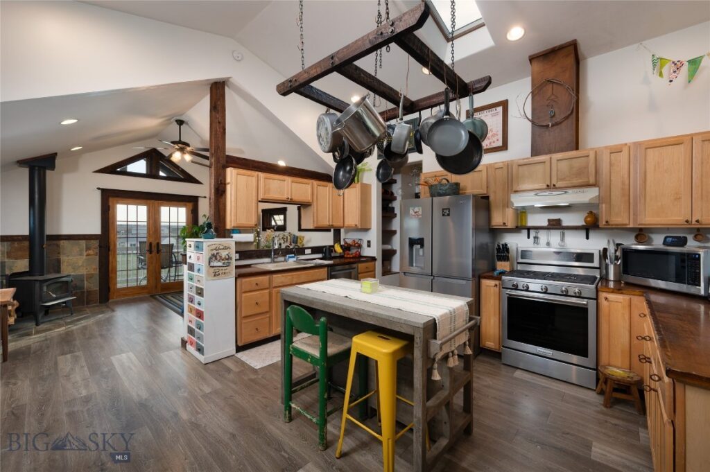110 Double L, Manhattan MT 59741