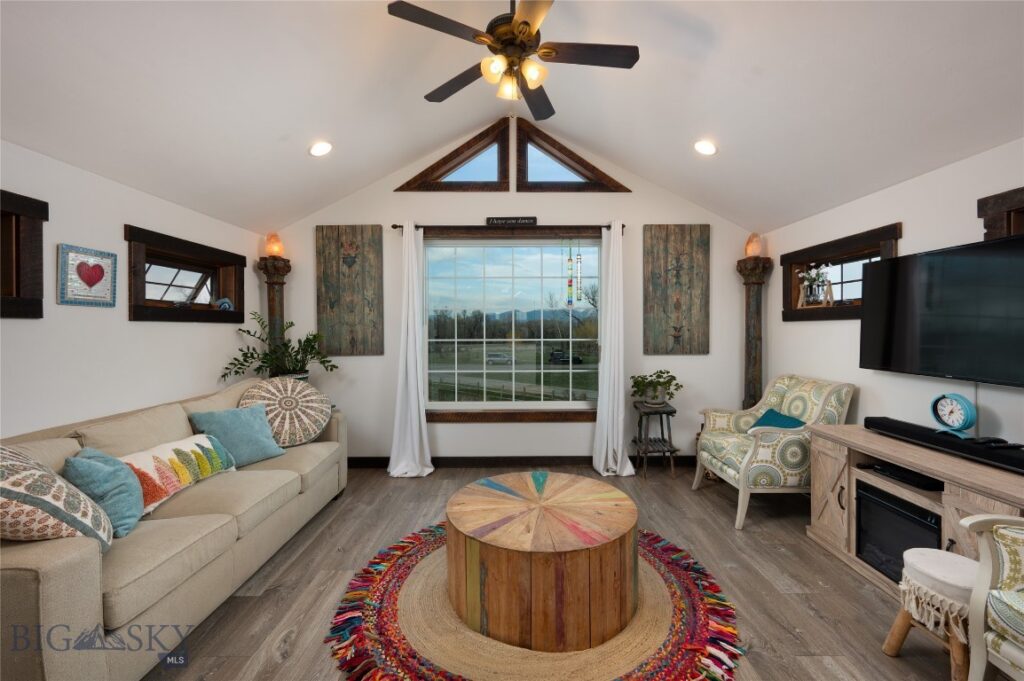 110 Double L, Manhattan MT 59741