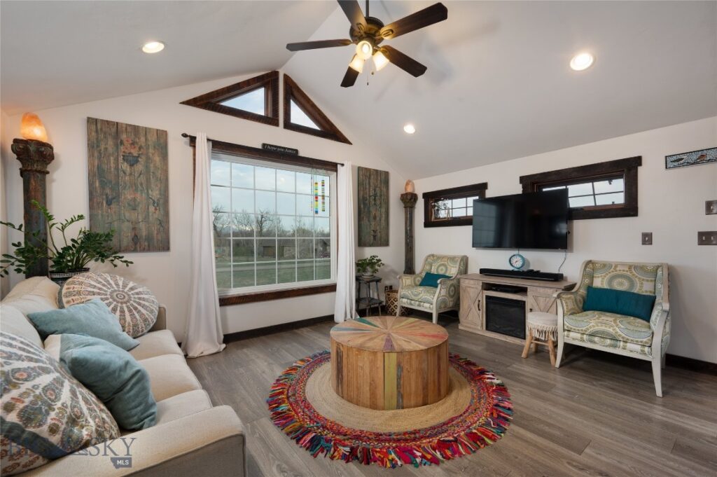 110 Double L, Manhattan MT 59741