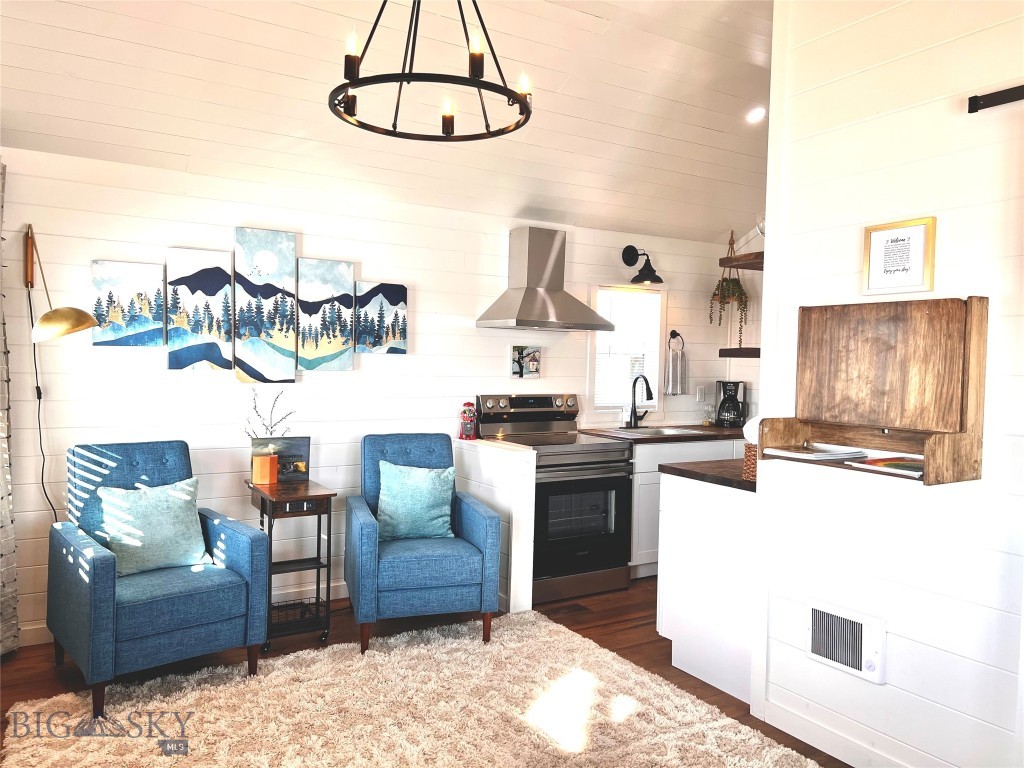 110 Double L, Manhattan MT 59741