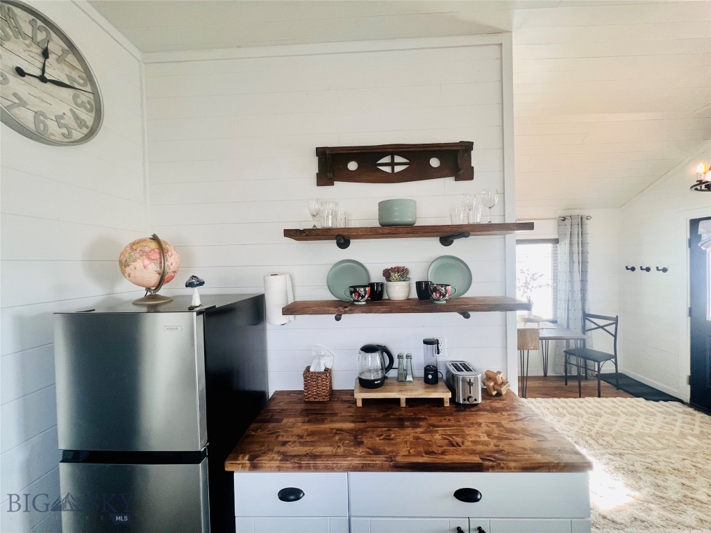 110 Double L, Manhattan MT 59741