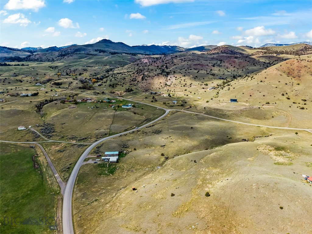 158 Dry Creek Road S, Emigrant MT 59027