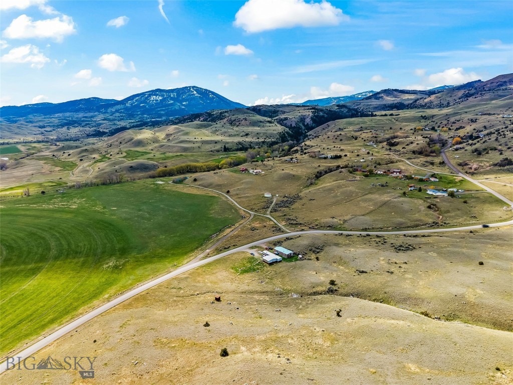 158 Dry Creek Road S, Emigrant MT 59027