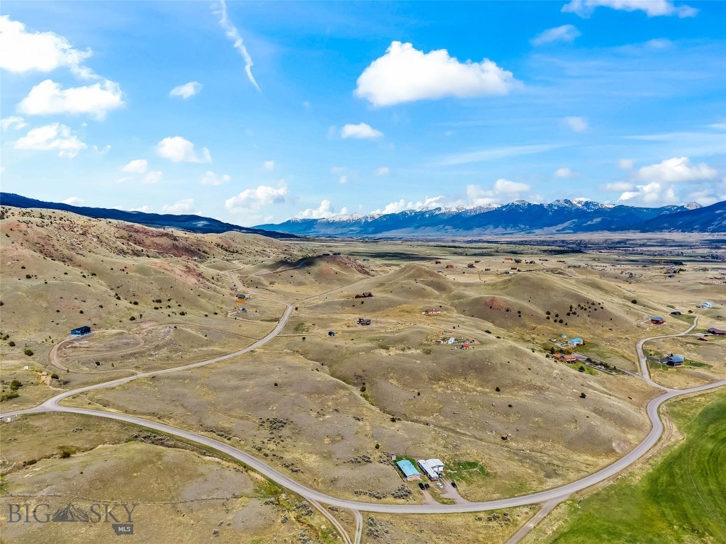 158 Dry Creek Road S, Emigrant MT 59027