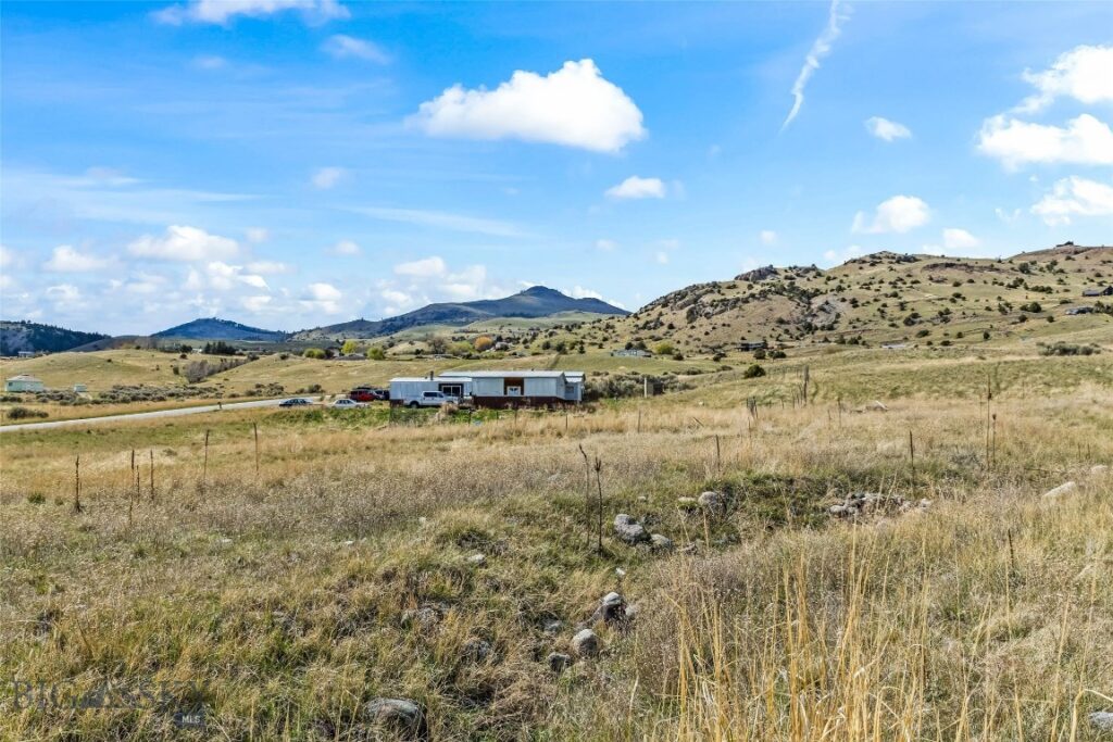 158 Dry Creek Road S, Emigrant MT 59027