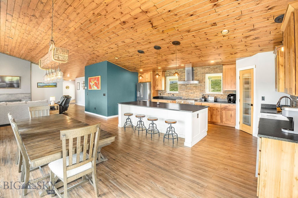100 Stevie Lane, Philipsburg MT 59858
