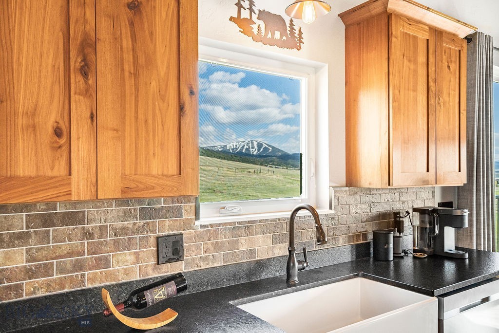 100 Stevie Lane, Philipsburg MT 59858