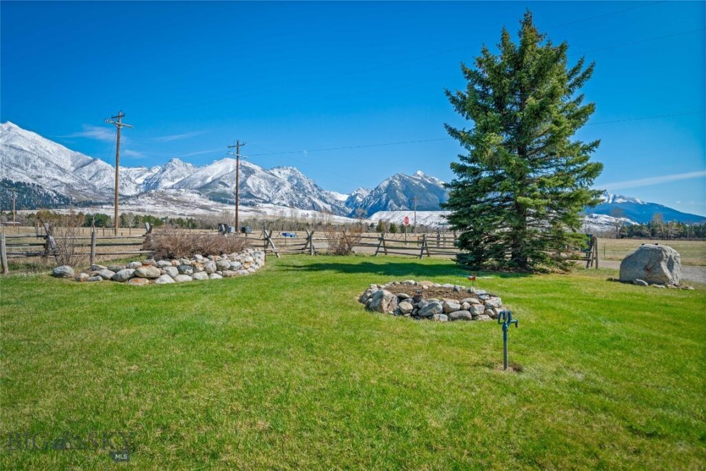 2 Jumping Rainbow Road, Livingston MT 59047