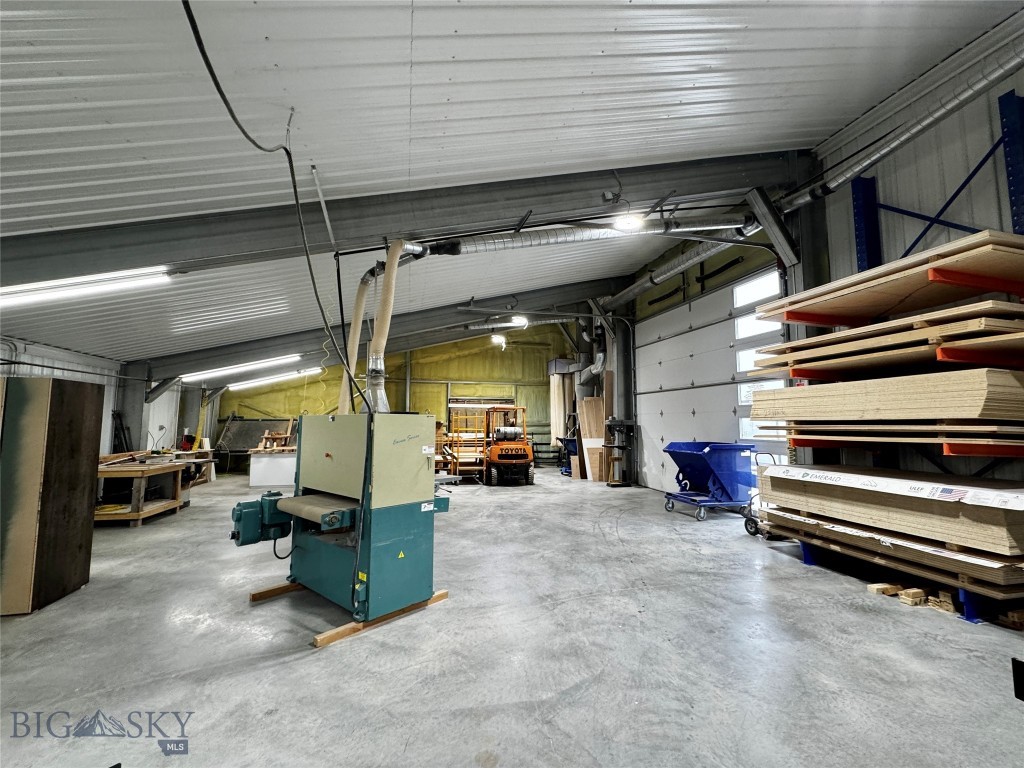 3445 N HWY 91, Dillon MT 59725