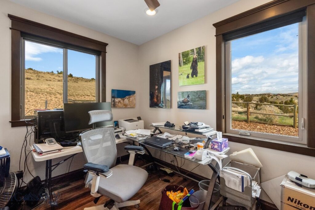 100 Saddle Ridge, Manhattan MT 59741