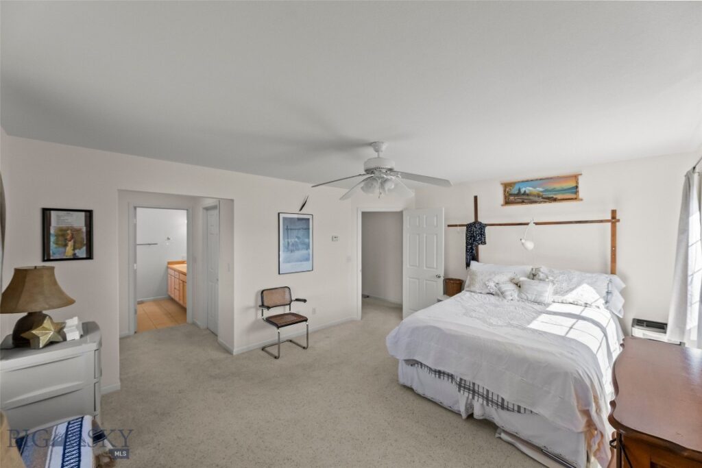 6 Rock View Lane, Emigrant MT 59027