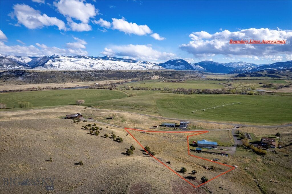 7 Aquila Lane, Emigrant MT 59027
