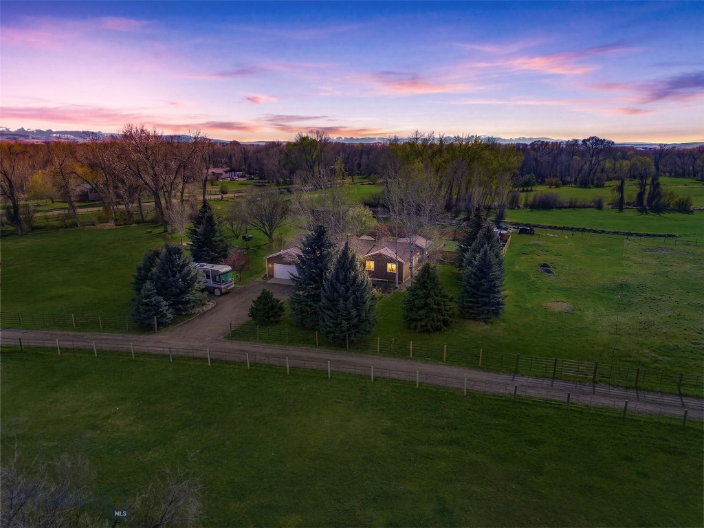 75 Flys Crossing Road, Manhattan MT 59741