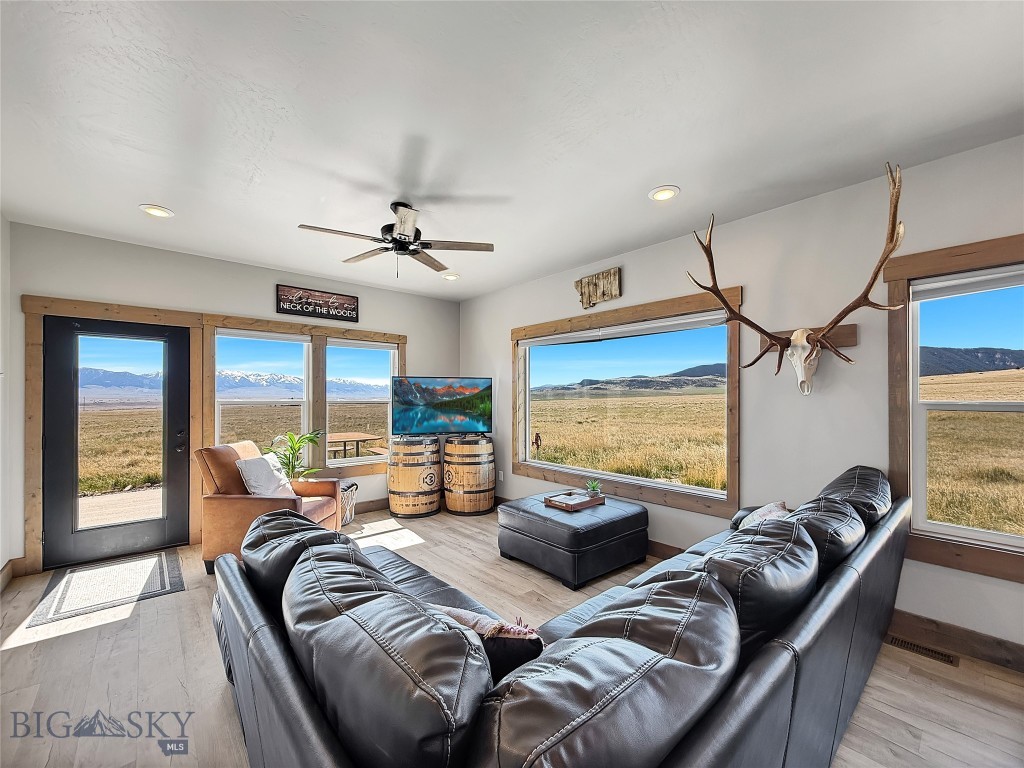 21 Gopher Trail, Ennis MT 59729