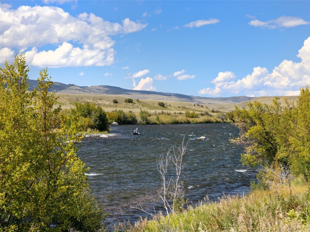Lot 32 Sun West Ranch, Cameron MT 59720