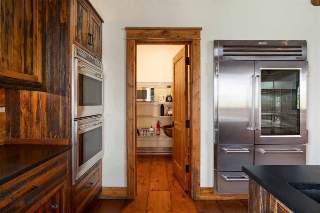 94 Skyband Trail, Livingston MT 59047