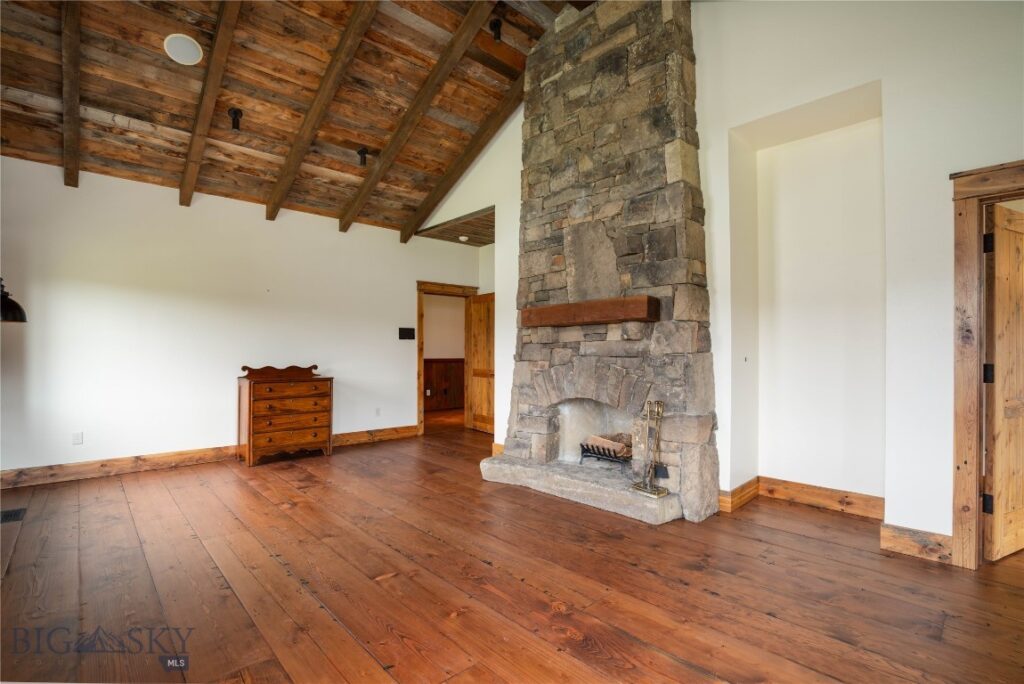 94 Skyband Trail, Livingston MT 59047