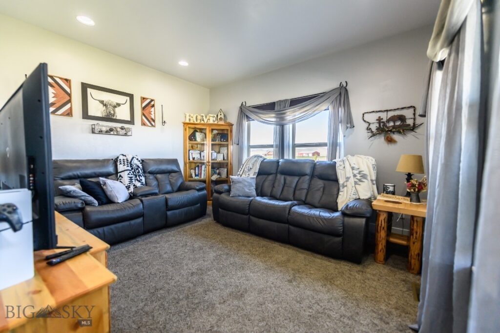 319 Morrison Lane, Dillon MT 59725