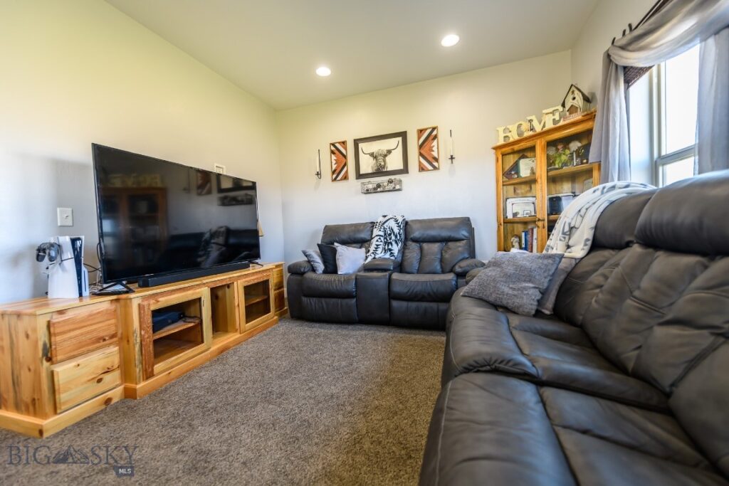 319 Morrison Lane, Dillon MT 59725