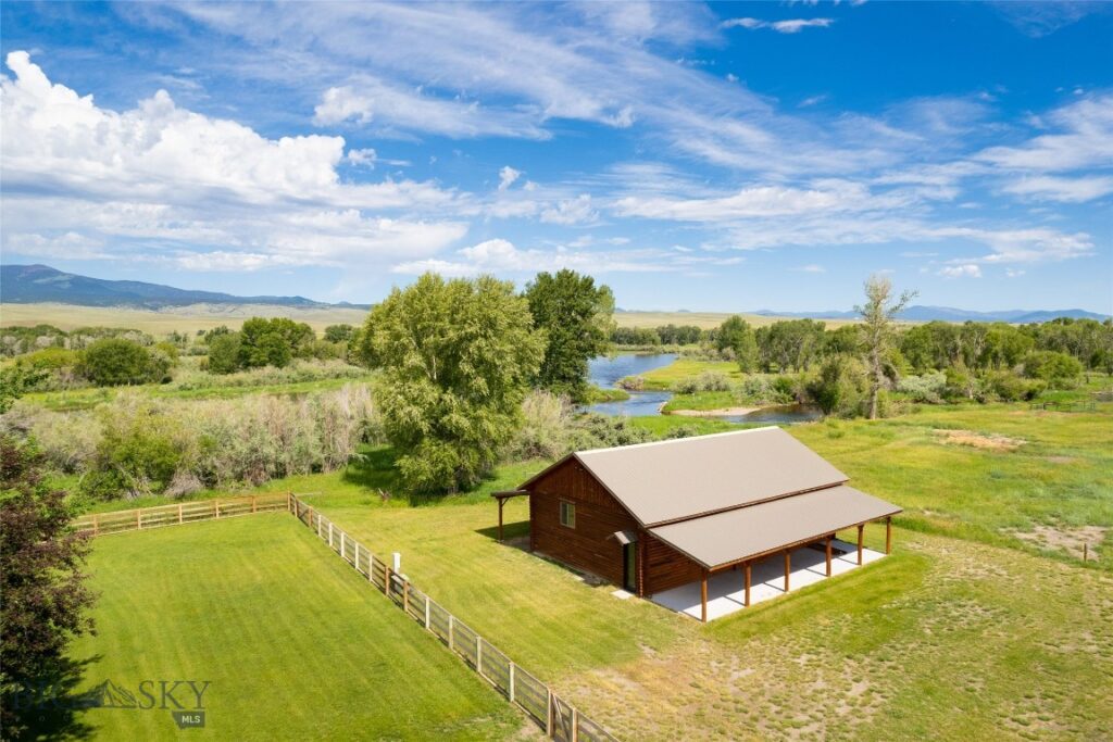359 Waterloo Road, Whitehall MT 59759