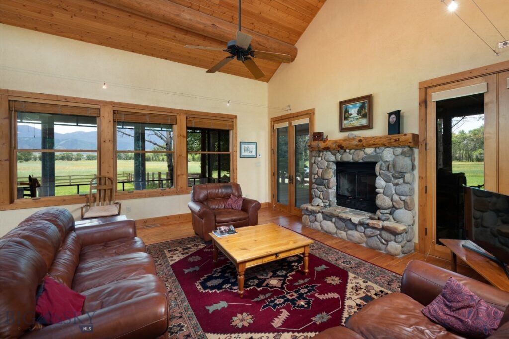 359 Waterloo Road, Whitehall MT 59759