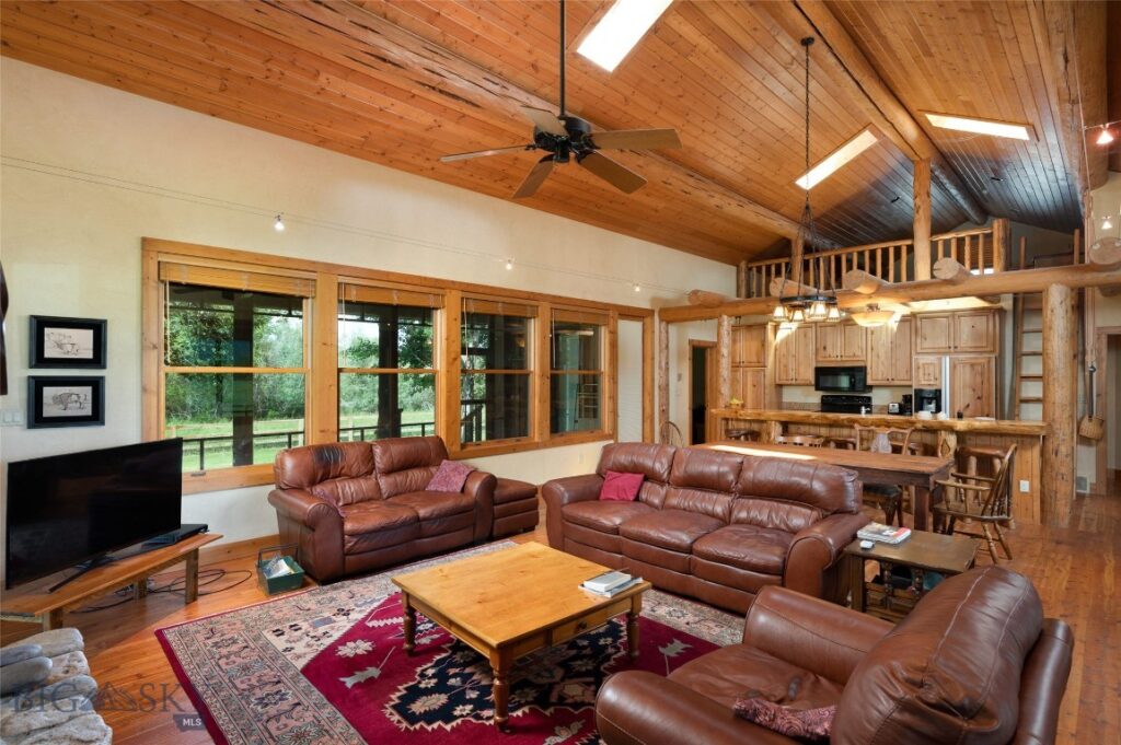 359 Waterloo Road, Whitehall MT 59759