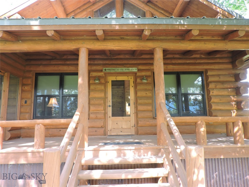 359 Waterloo Road, Whitehall MT 59759