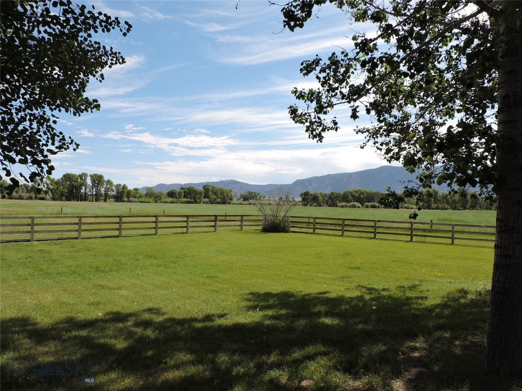 359 Waterloo Road, Whitehall MT 59759