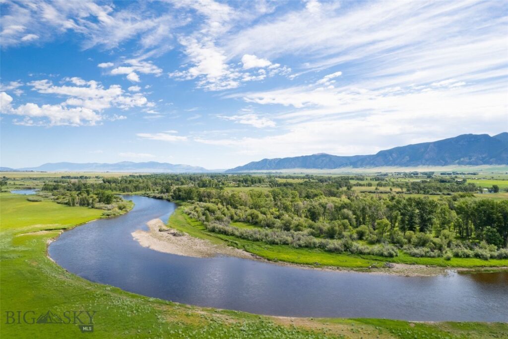 359 Waterloo Road, Whitehall MT 59759
