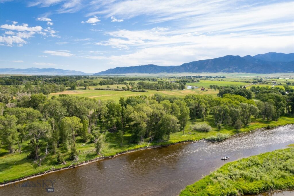359 Waterloo Road, Whitehall MT 59759