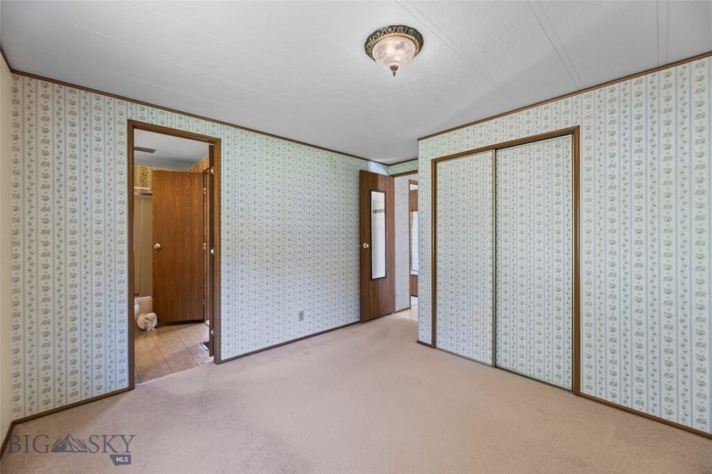 16 Orion Way, Emigrant MT 59027