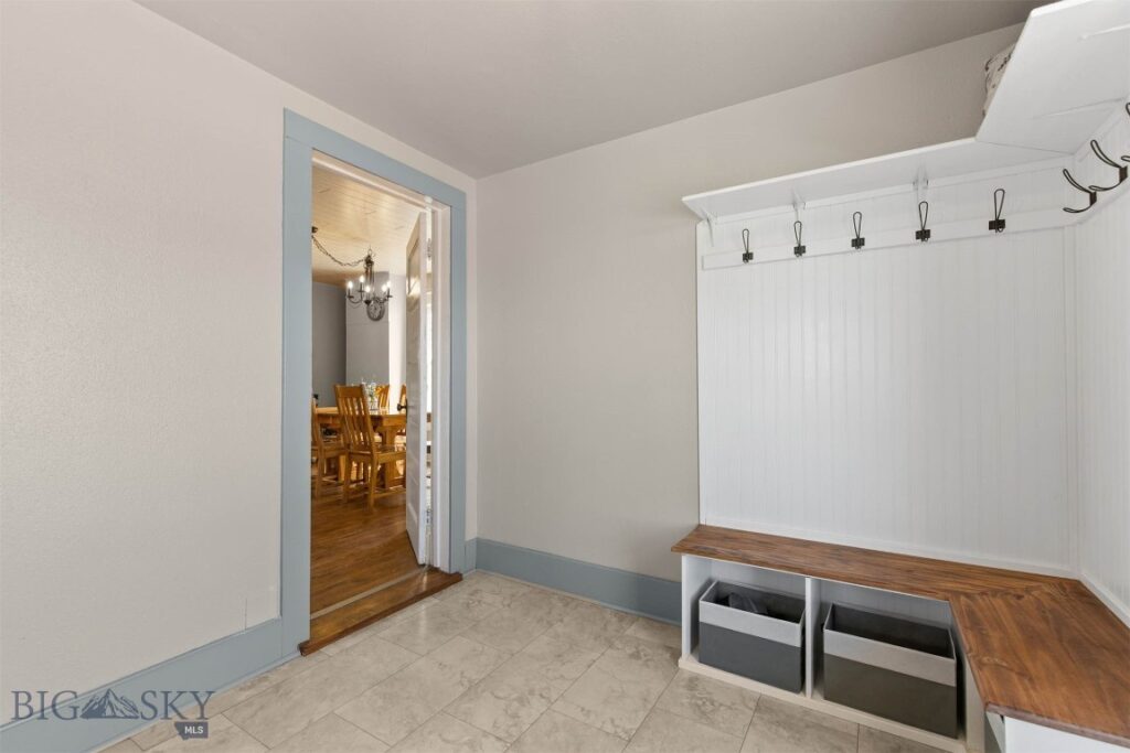 6280 W Dry Creek Road, Manhattan MT 59741