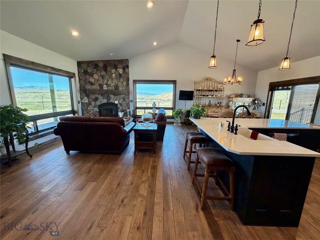 13502 Highway 41, Dillon MT 59725