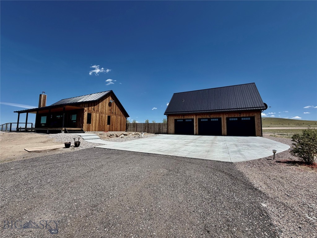 13502 Highway 41, Dillon MT 59725