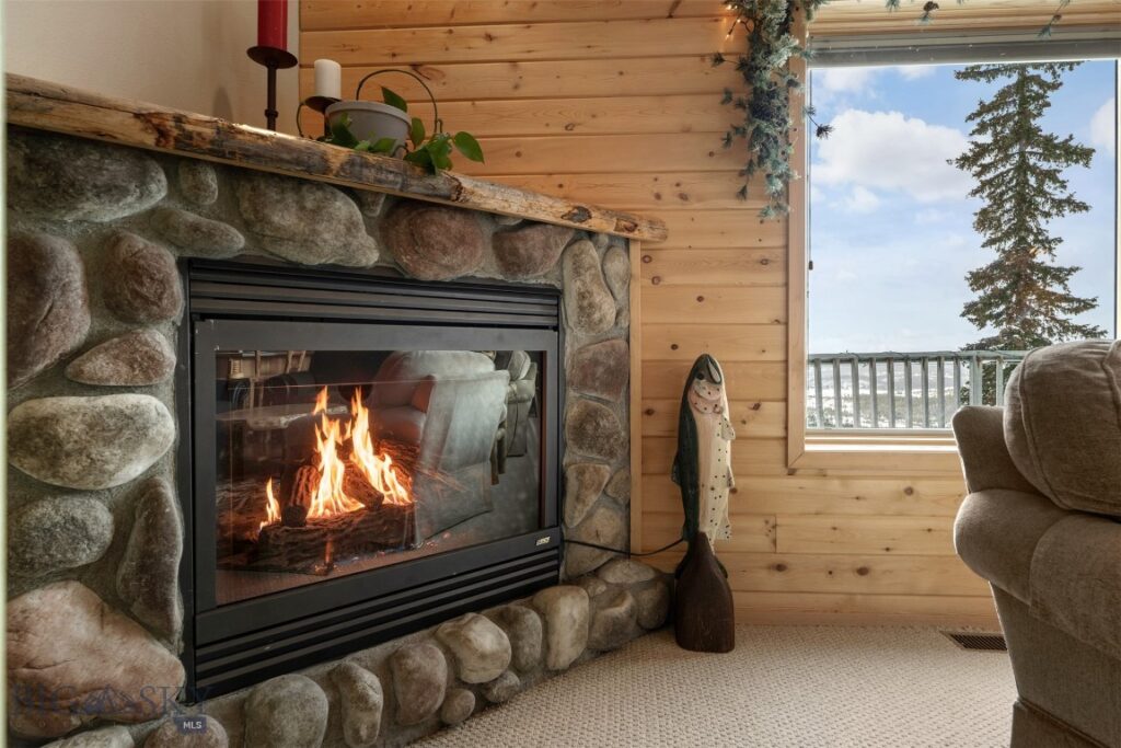 105 Damsel Lane, Anaconda MT 59711