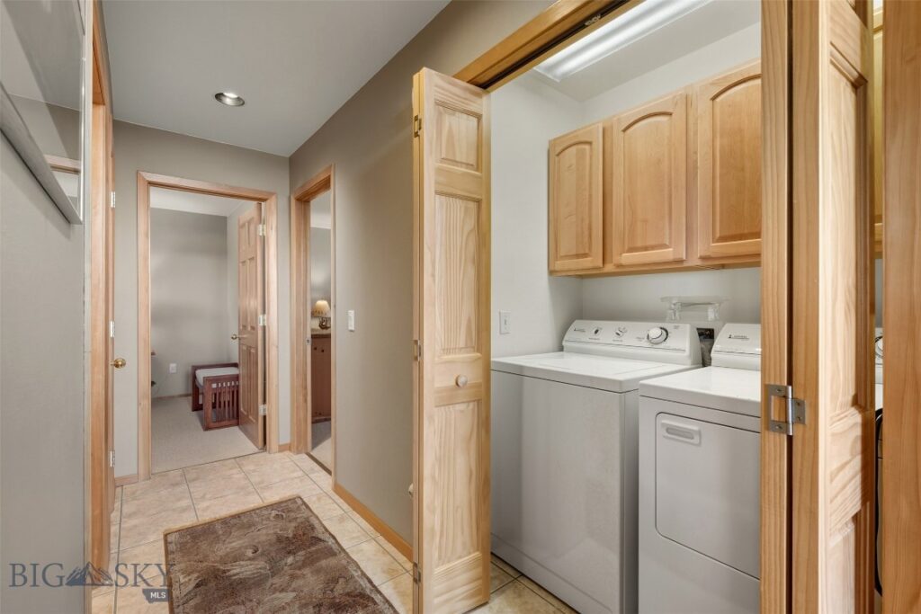 105 Damsel Lane, Anaconda MT 59711