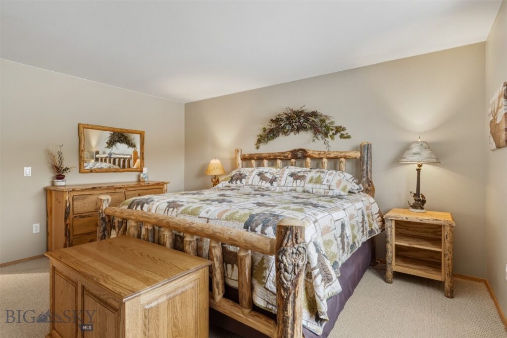 105 Damsel Lane, Anaconda MT 59711