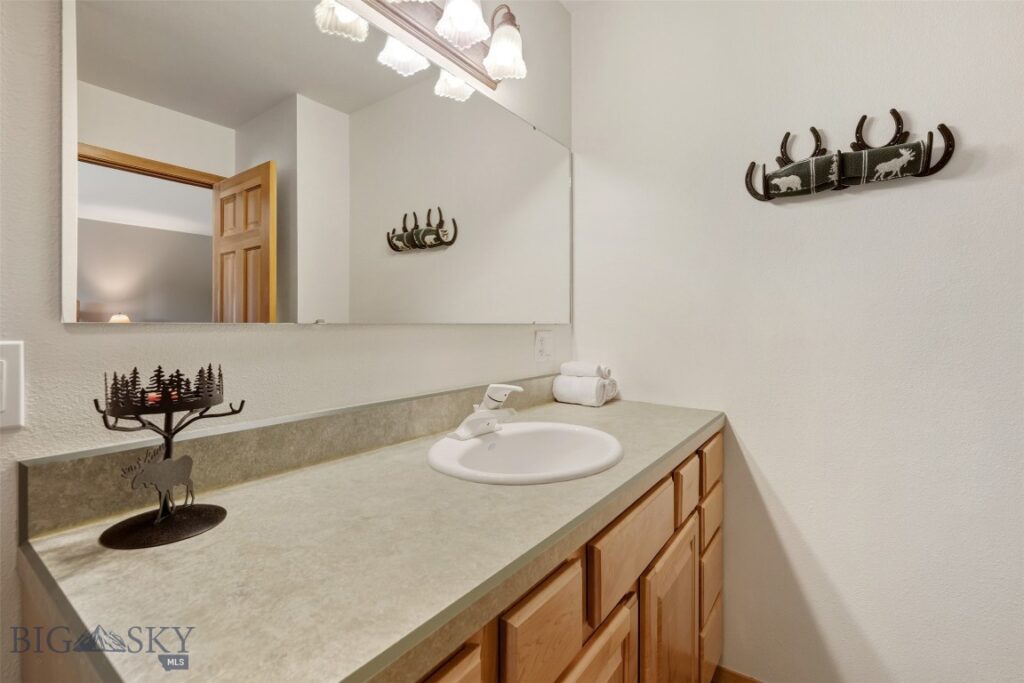105 Damsel Lane, Anaconda MT 59711