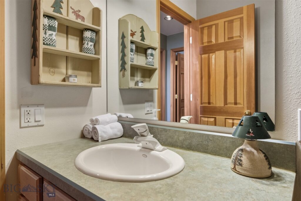 105 Damsel Lane, Anaconda MT 59711