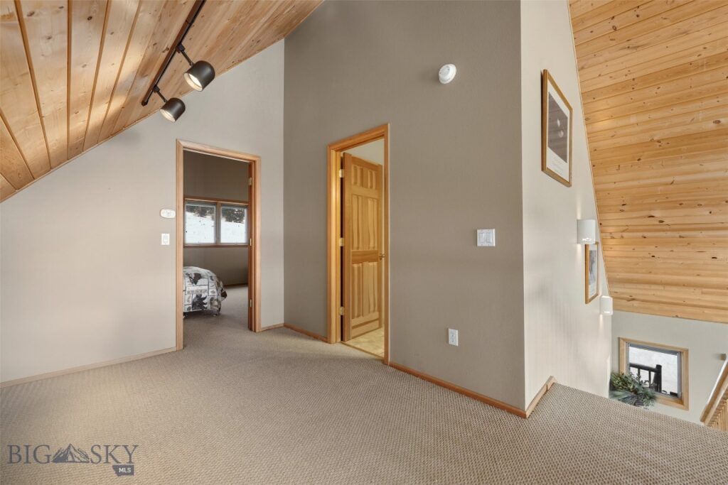 105 Damsel Lane, Anaconda MT 59711