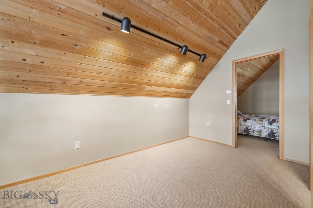 105 Damsel Lane, Anaconda MT 59711