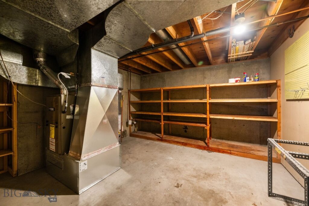 38 N Walnut Street, Dillon MT 59725