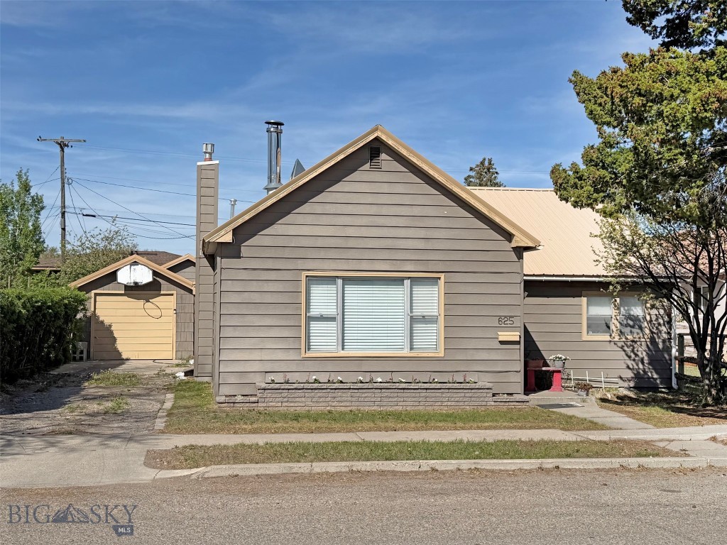 625 E Glendale Street, Dillon MT 59725