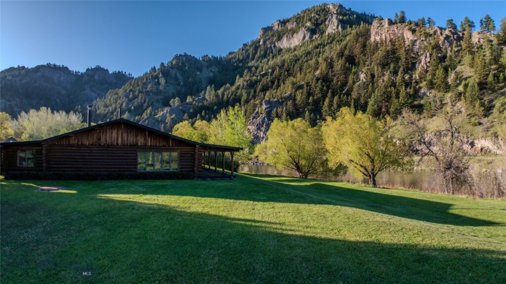 68 River Drive, Cascade MT 59421