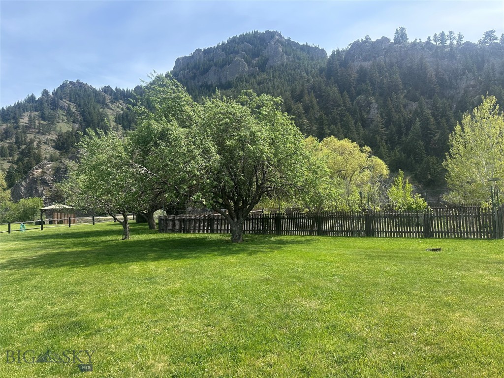 68 River Drive, Cascade MT 59421