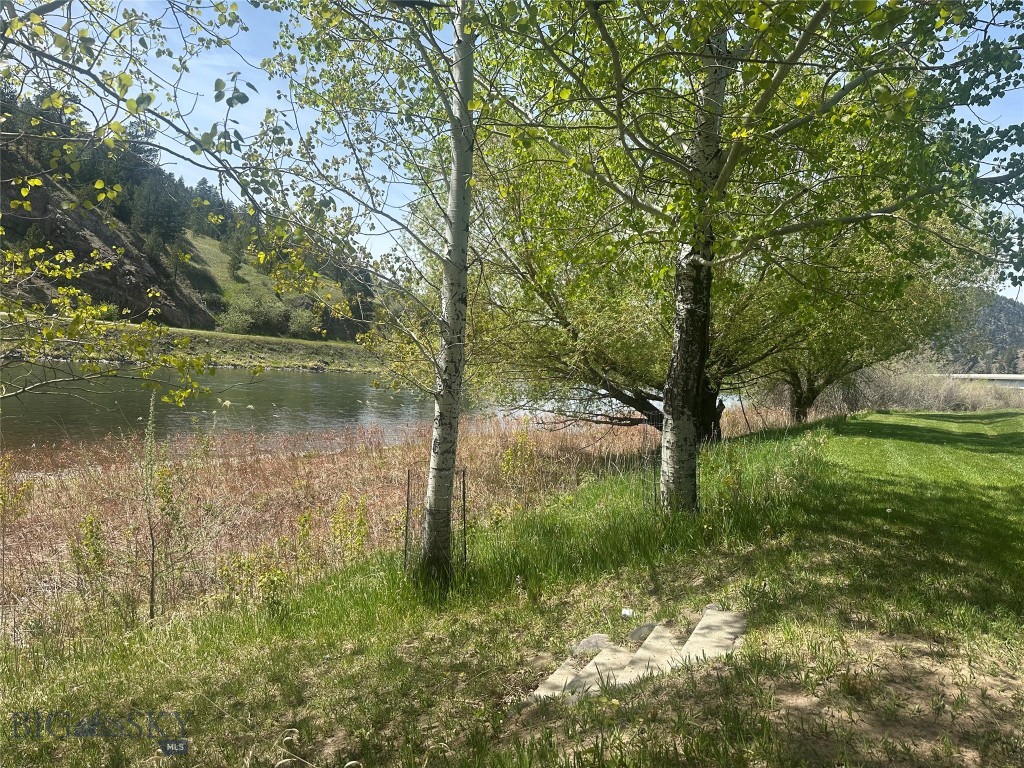 68 River Drive, Cascade MT 59421