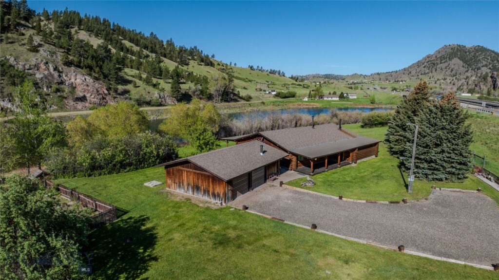 68 River Drive, Cascade MT 59421